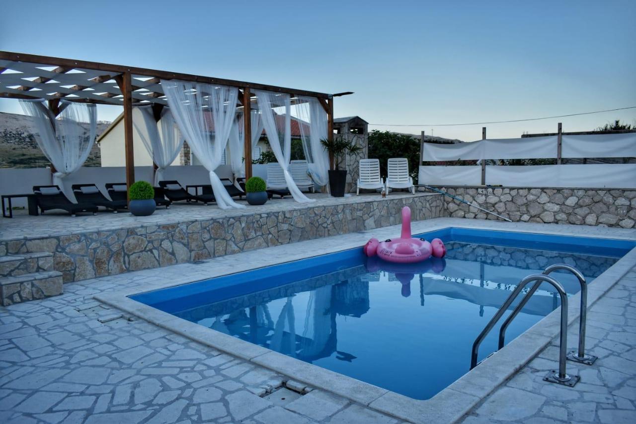 Oguic Apartman Pag Town Esterno foto